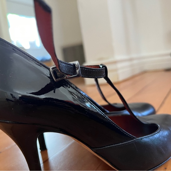 Comfortable and chic Italian shoes size 35EU. Heel 2.75” - Picture 5 of 6